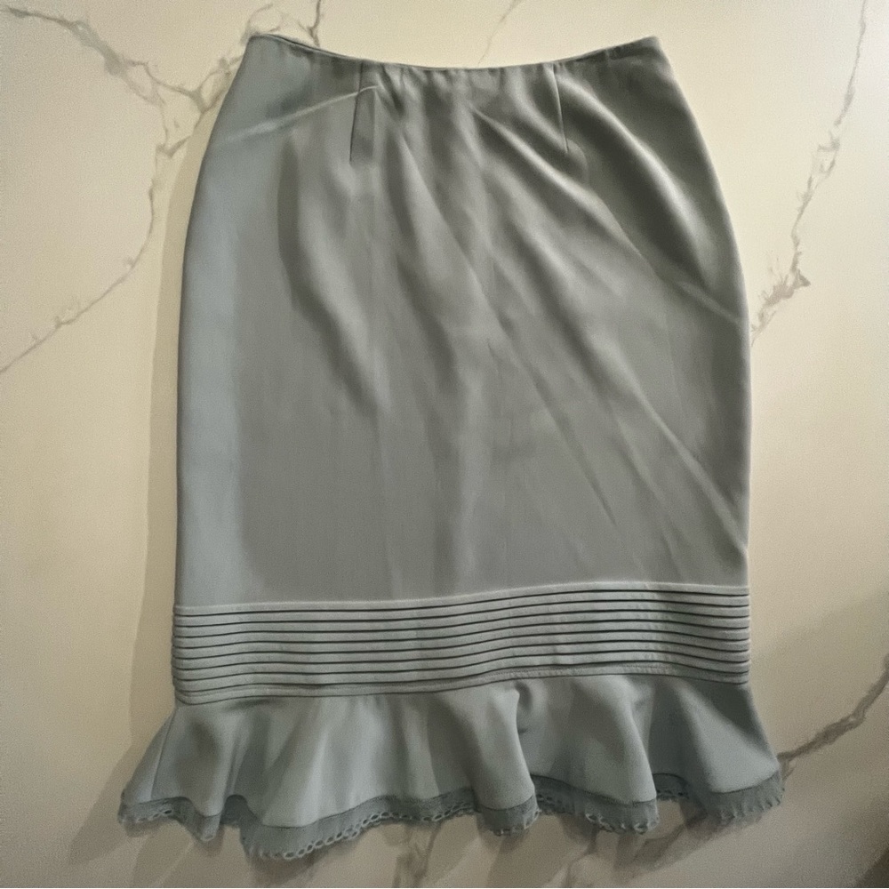 ALBERT NIPON SKIRT SIZE 8